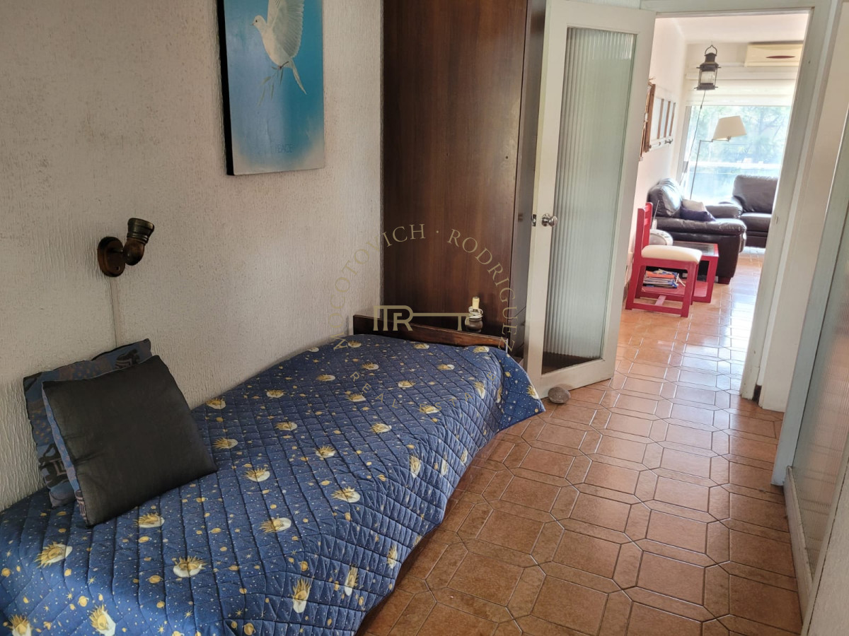 Apartamento ID.3812 - Apartamento en hermosa zona  con bajos gastos comunes
