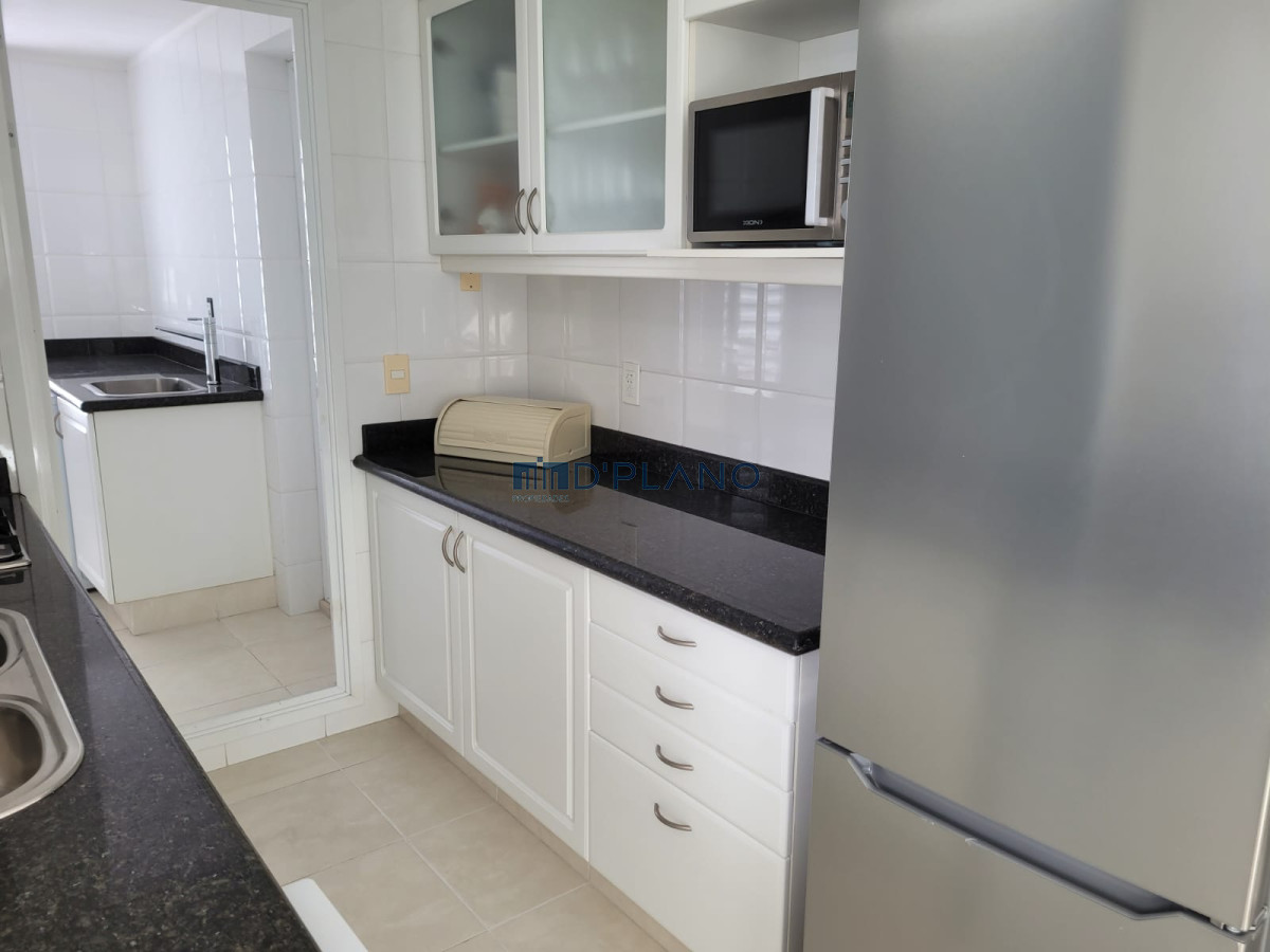 Apartamento ID.4 - Frente al mar con todos los servicios