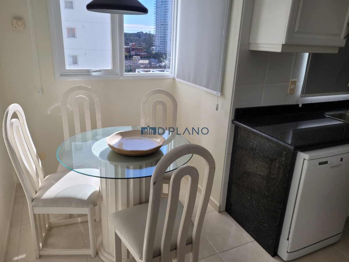 Apartamento ID.4 - Frente al mar con todos los servicios