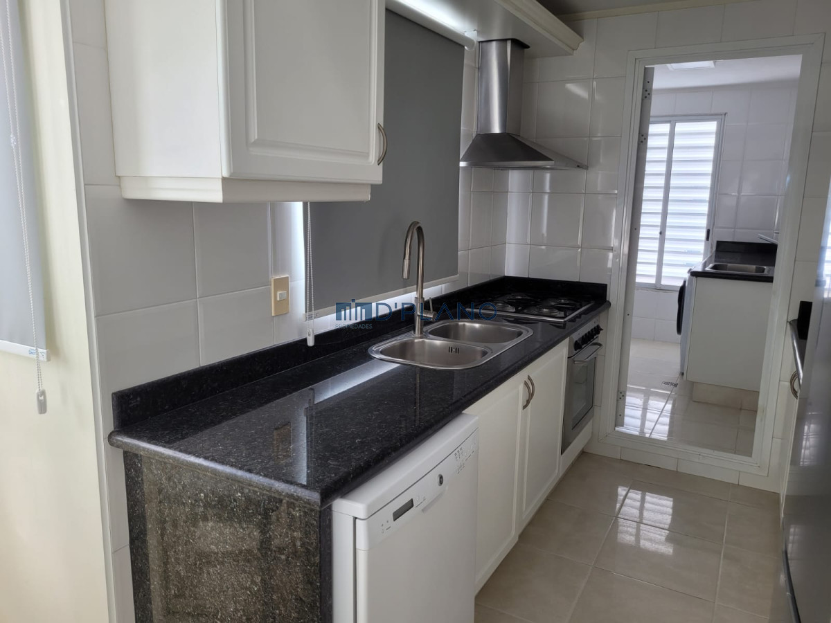 Apartamento ID.4 - Frente al mar con todos los servicios