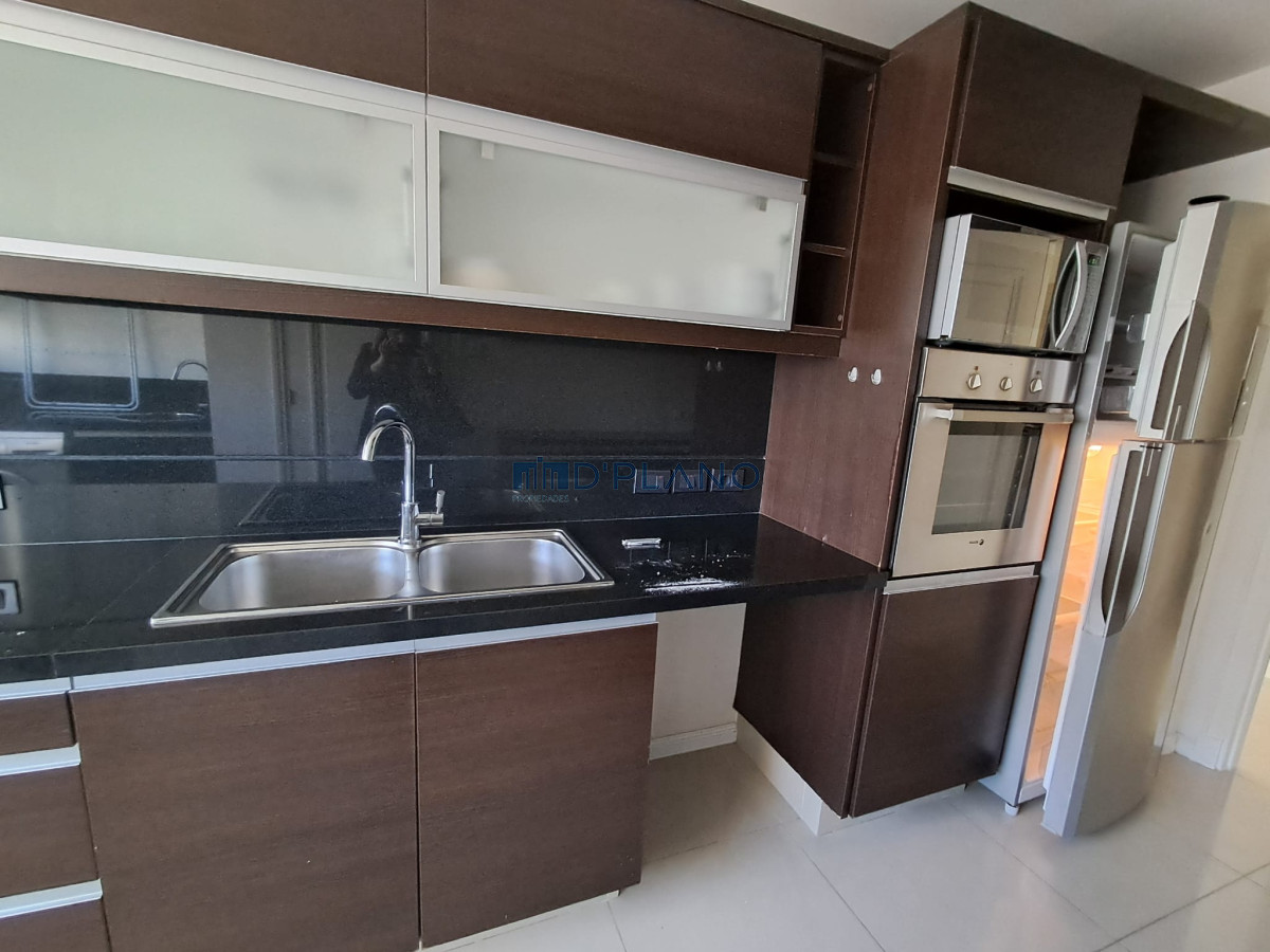 Apartamento ID.12 - Edificio de categoria con todos los servicios