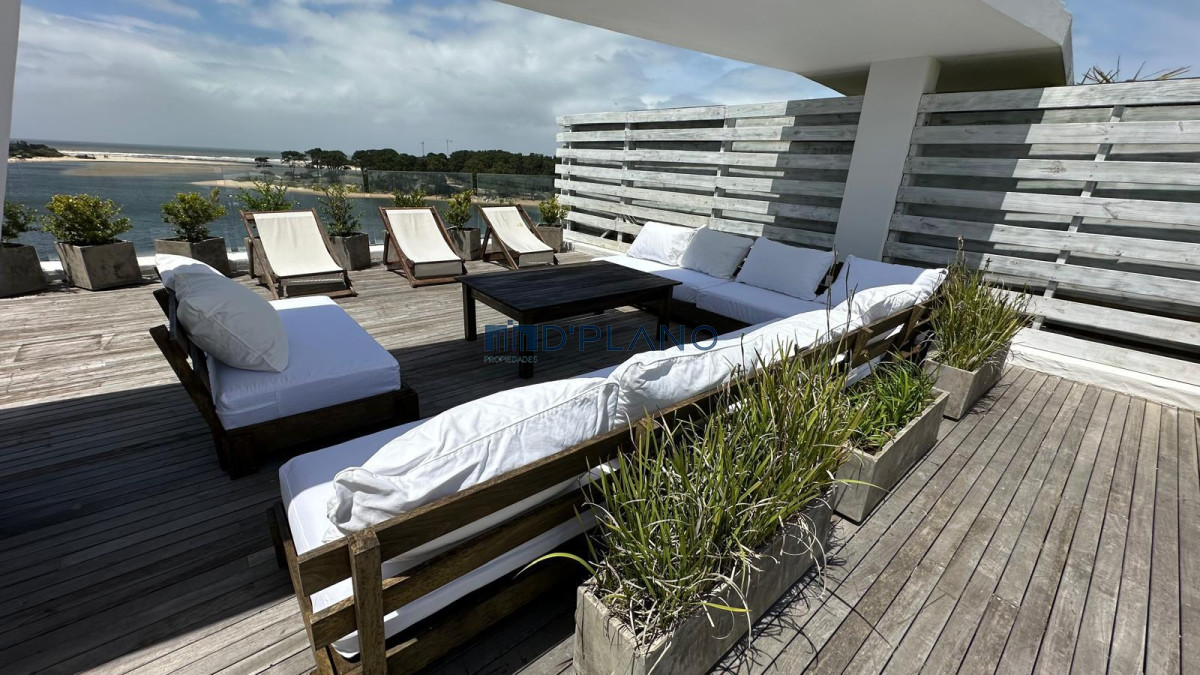 Apartamento ID.53 - Dúplex de 4 dormitorios en la Barra frente al mar