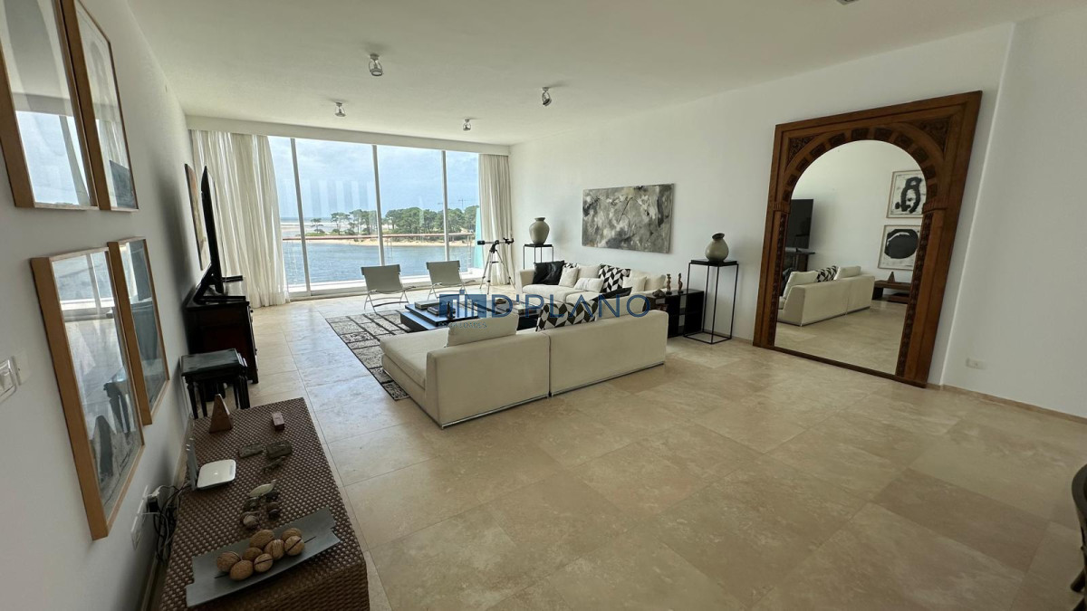 Apartamento ID.53 - Dúplex de 4 dormitorios en la Barra frente al mar