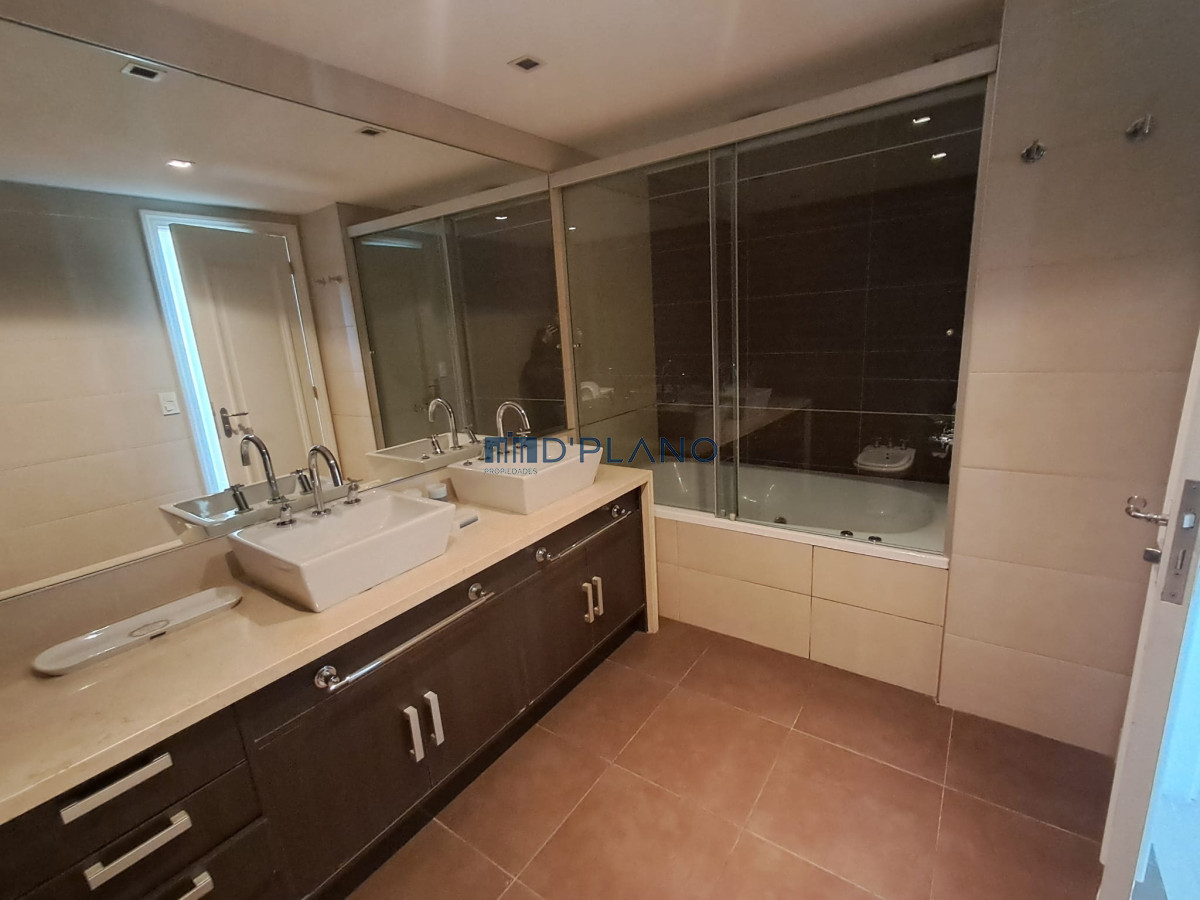 Apartamento ID.12 - Edificio de categoria con todos los servicios