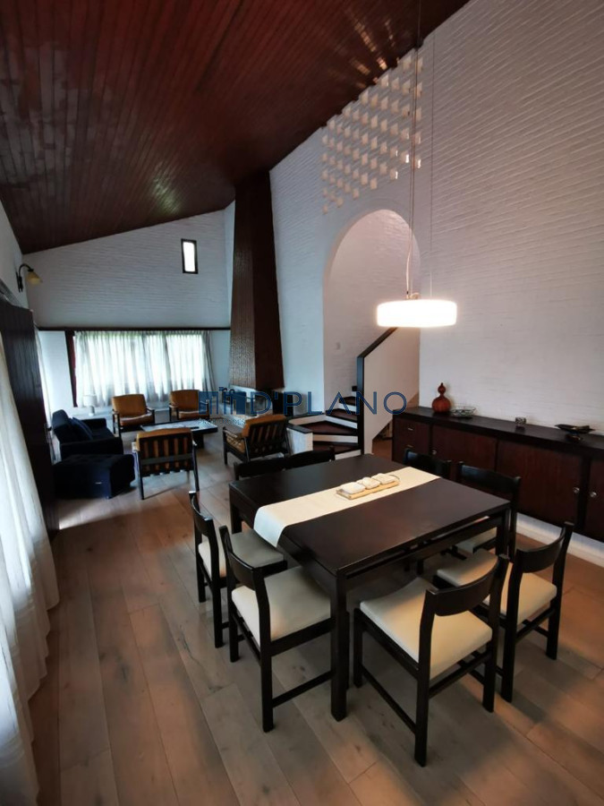 Casa ID.17 - Chalet muy cerca del mar con buena capacidad