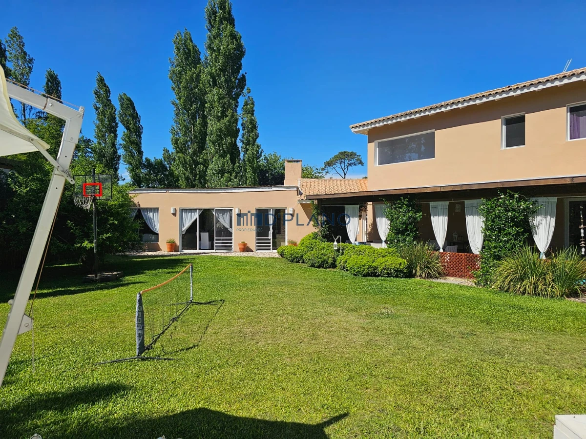 Casa ID.36 - Hermosa residencia en Barrio Privado 