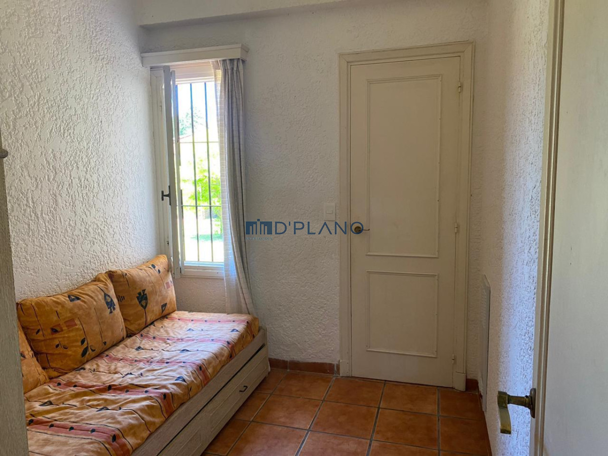 Casa ID.187 - CASA EN ALQUILER A 100 METROS DEL MAR EN MANSA