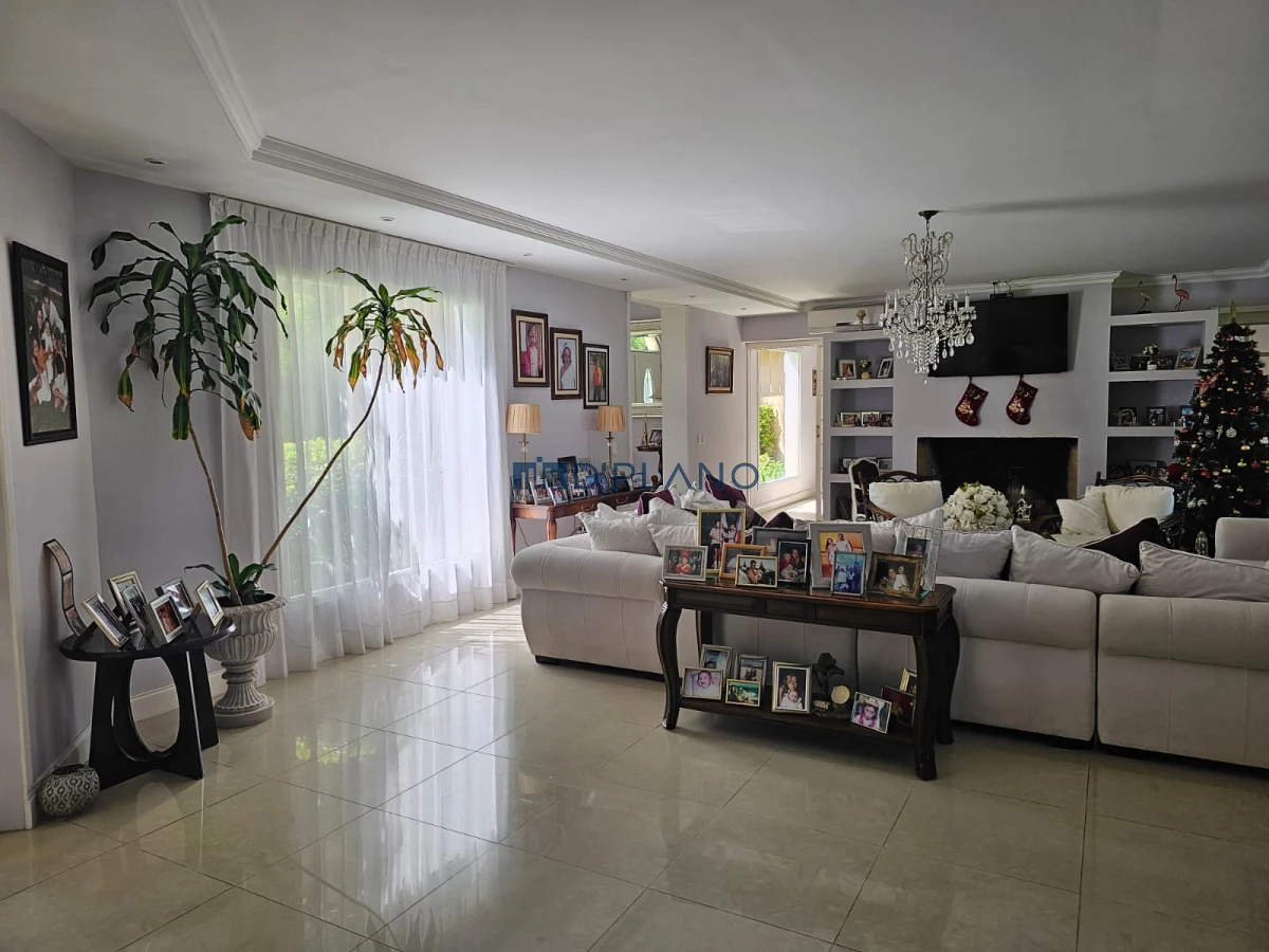 Casa ID.36 - Hermosa residencia en Barrio Privado 