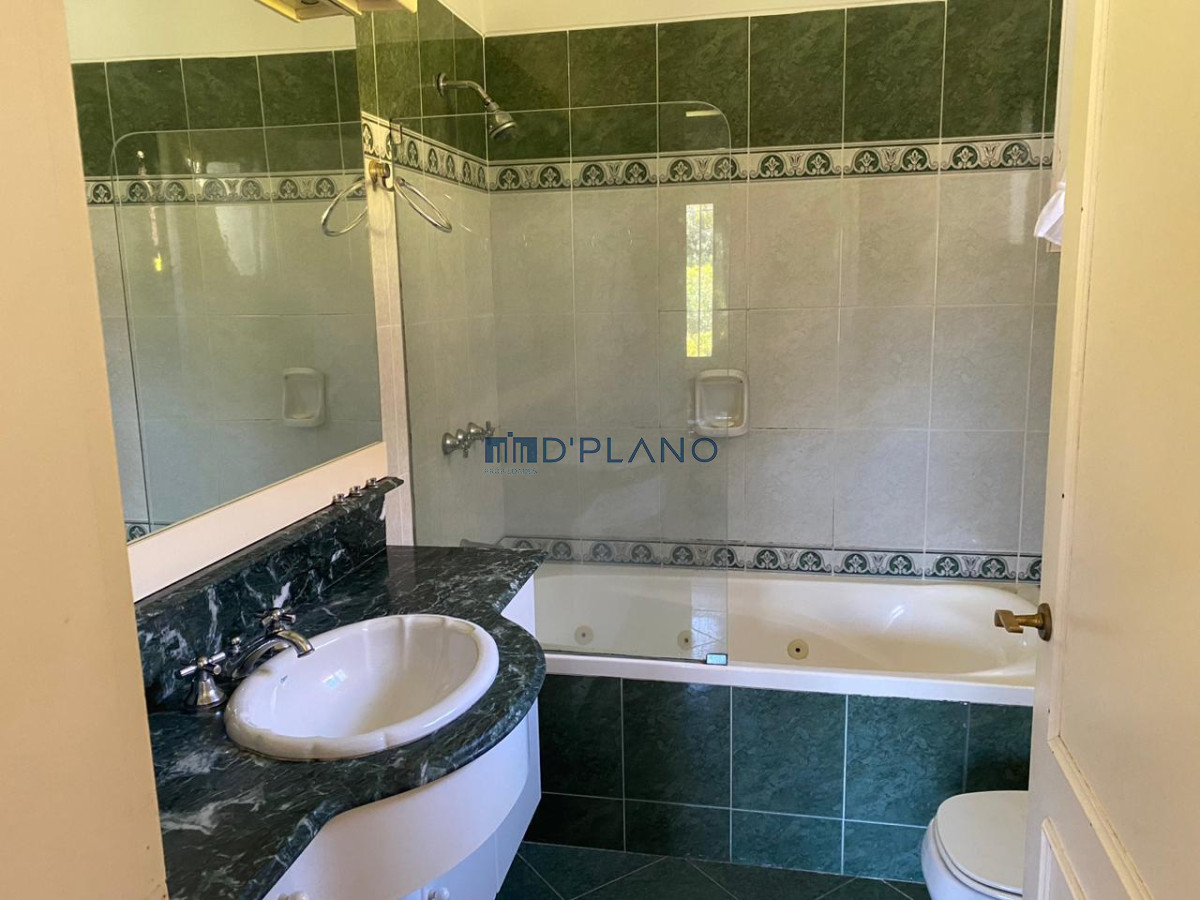 Casa ID.187 - CASA EN ALQUILER A 100 METROS DEL MAR EN MANSA