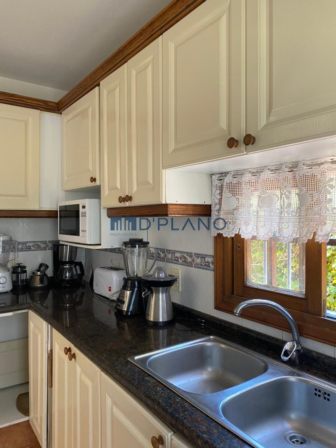 Casa ID.187 - CASA EN ALQUILER A 100 METROS DEL MAR EN MANSA