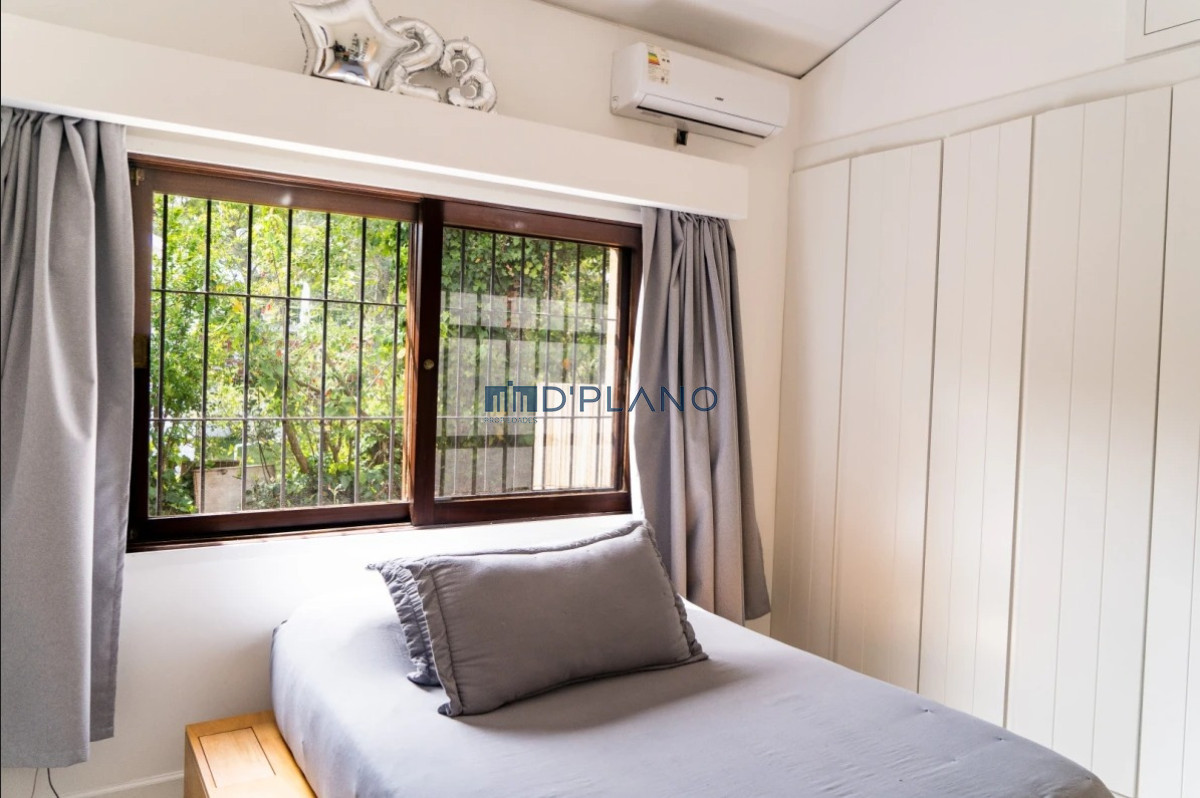 Casa ID.37 - HERMOSA CASA DE BUENA CONSTRUCCION TOTALMENTE RECICLADA