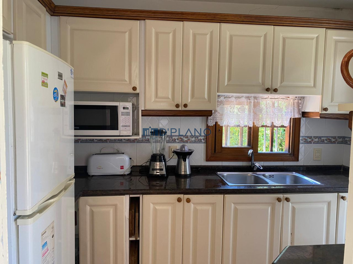 Casa ID.187 - CASA EN ALQUILER A 100 METROS DEL MAR EN MANSA