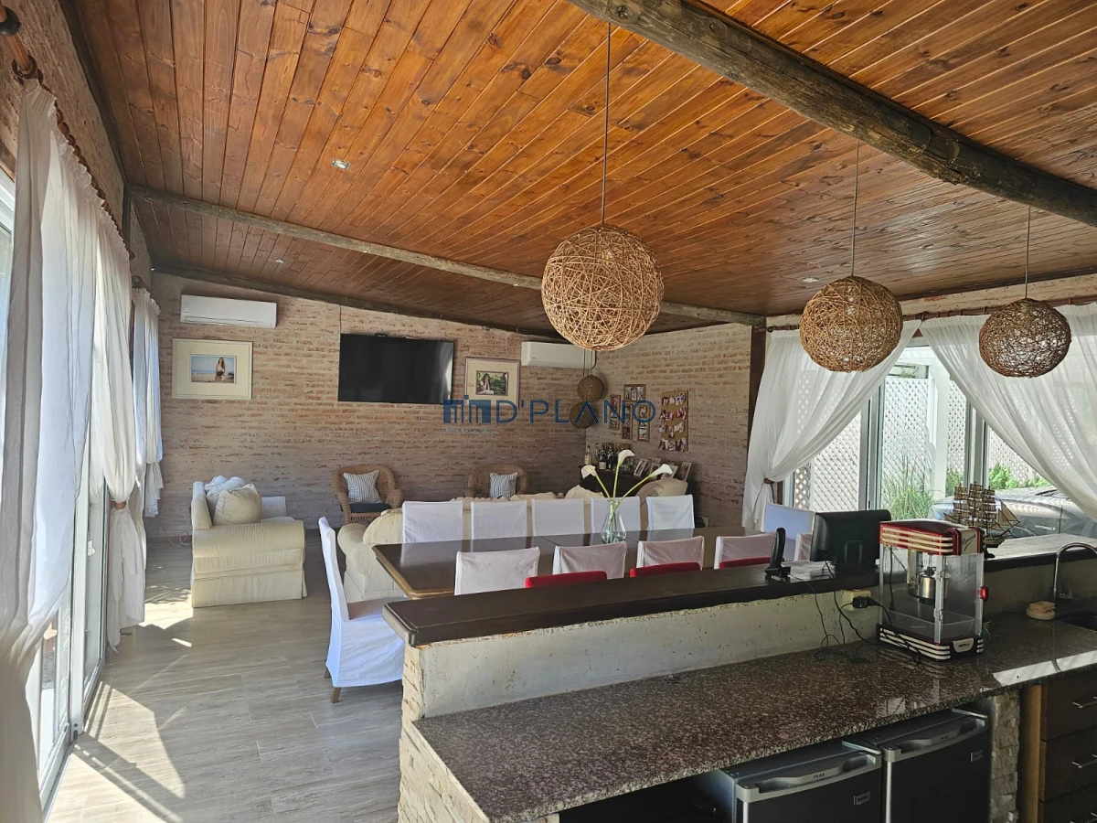 Casa ID.36 - Hermosa residencia en Barrio Privado 