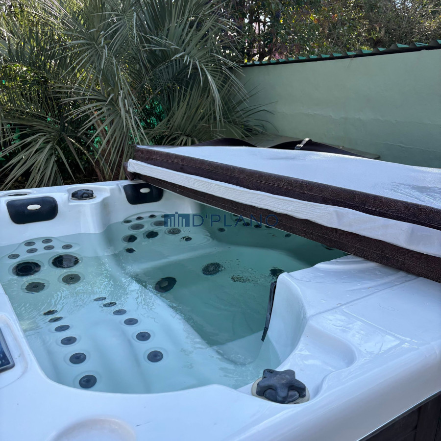 Casa ID.238 - 5 DORMITORIOS EN CANTEGRIL CON PISCINA