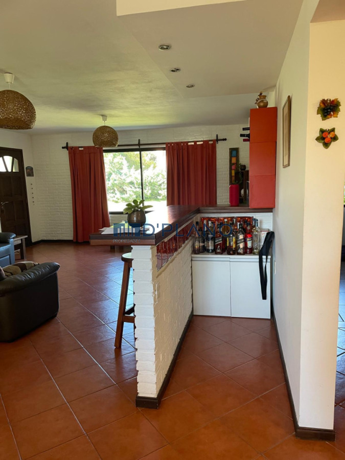 Casa ID.374 - CASA EN VENTA BARRIO PRIVADO 