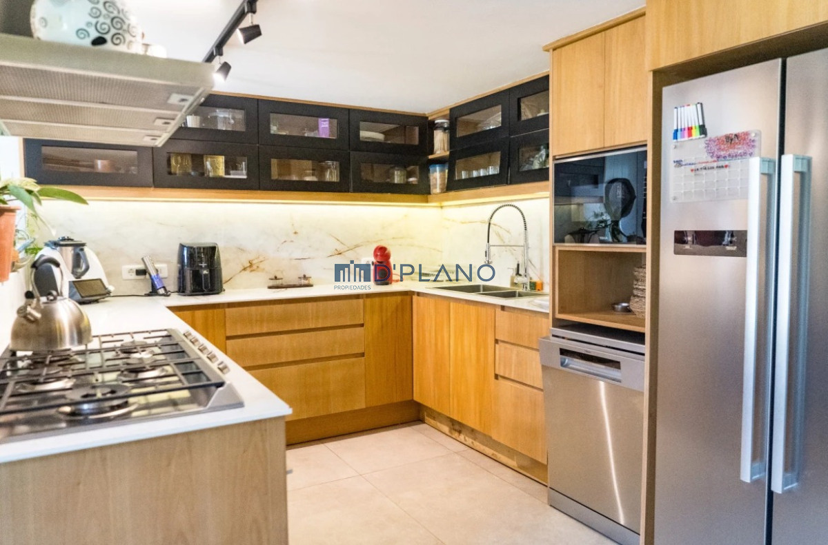 Casa ID.37 - HERMOSA CASA DE BUENA CONSTRUCCION TOTALMENTE RECICLADA