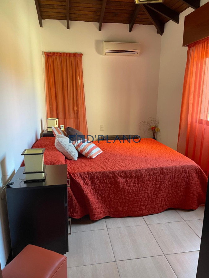 Casa ID.374 - CASA EN VENTA BARRIO PRIVADO 