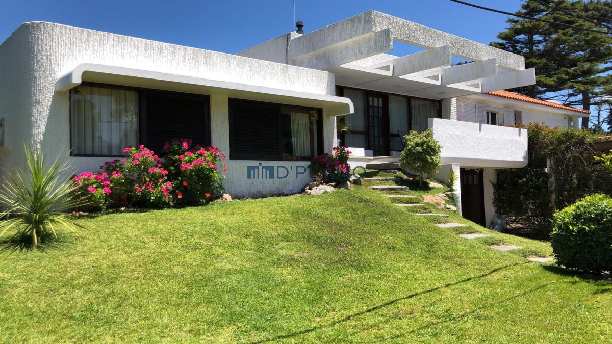 Casa ID.15 - Hermosa casa en mansa muy cerca del mar
