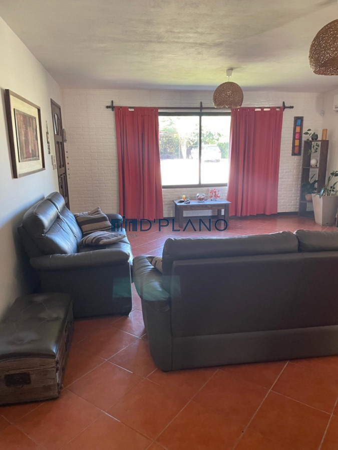 Casa ID.374 - CASA EN VENTA BARRIO PRIVADO 