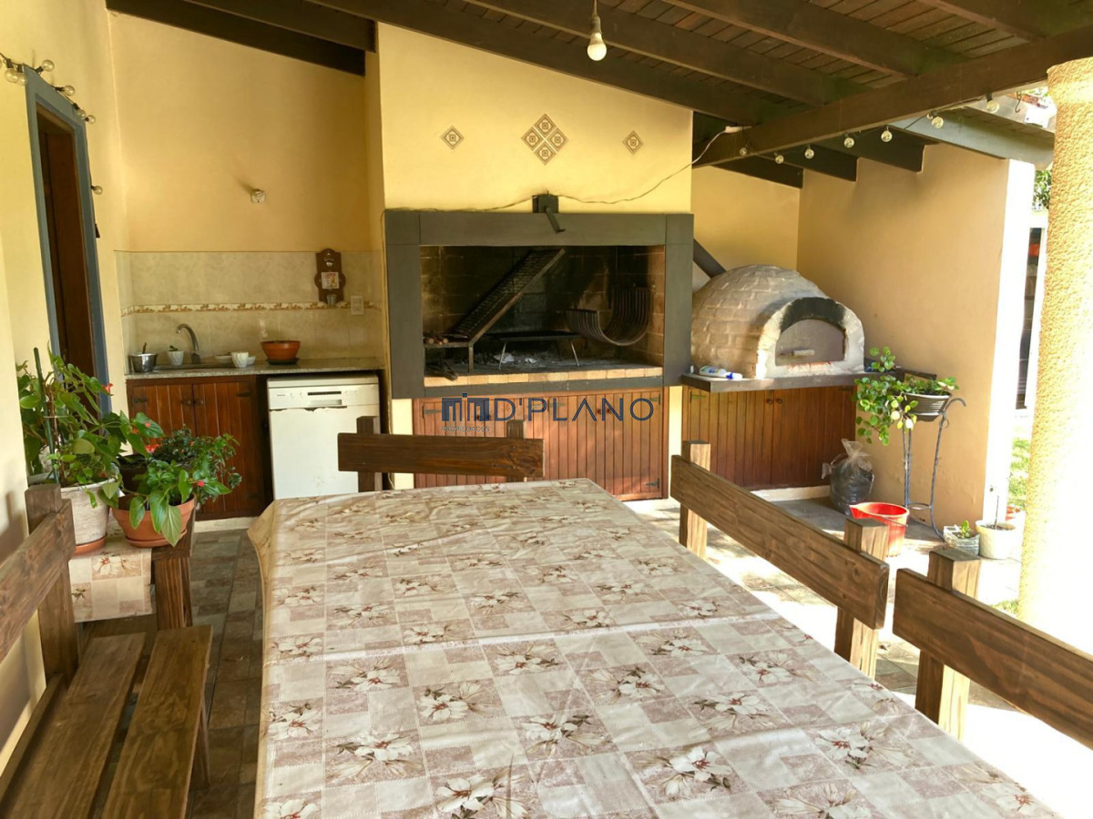 Casa ID.374 - CASA EN VENTA BARRIO PRIVADO 