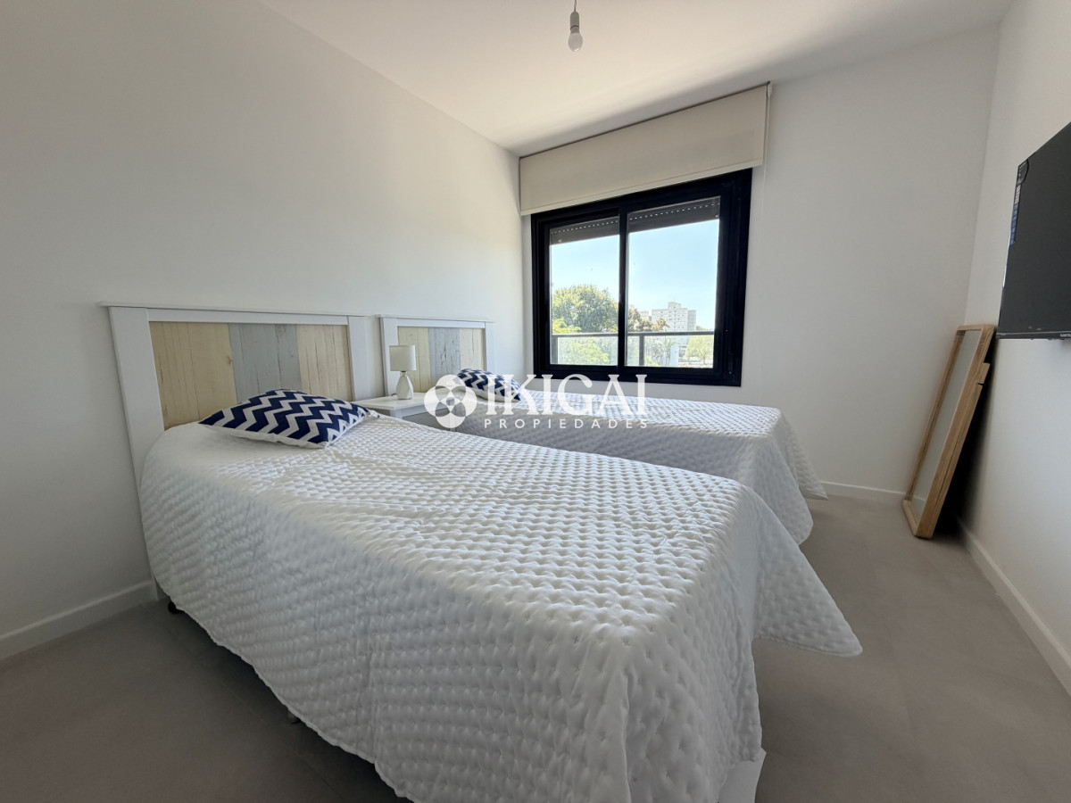 Apartamento ID.1018 - Unidad de 2 dormitorios  esquinera 