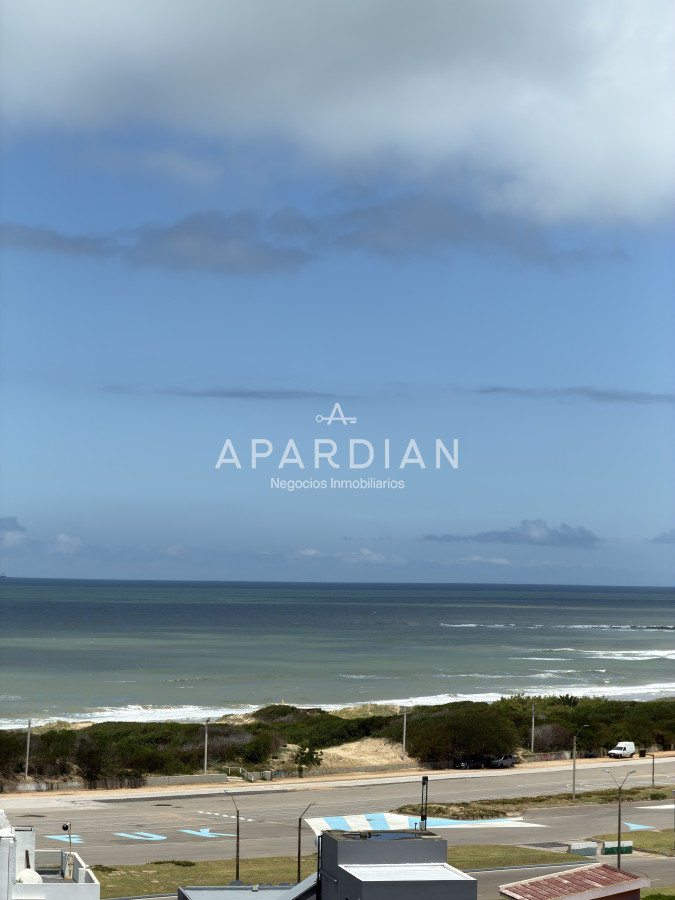 Apartamento ID.21098866 - Apartamento 2 dormitorios 2 baños  con vista al mar 