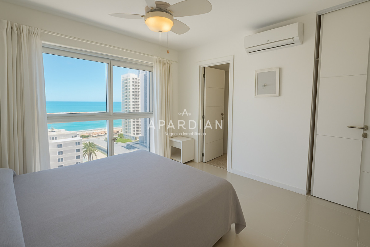 Apartamento ID.21098866 - Apartamento 2 dormitorios 2 baños  con vista al mar 
