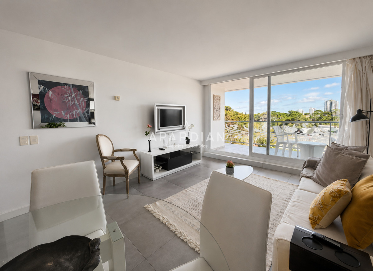 Apartamento ID.21099229 - Apartamento de 1 dormitorio y medio 