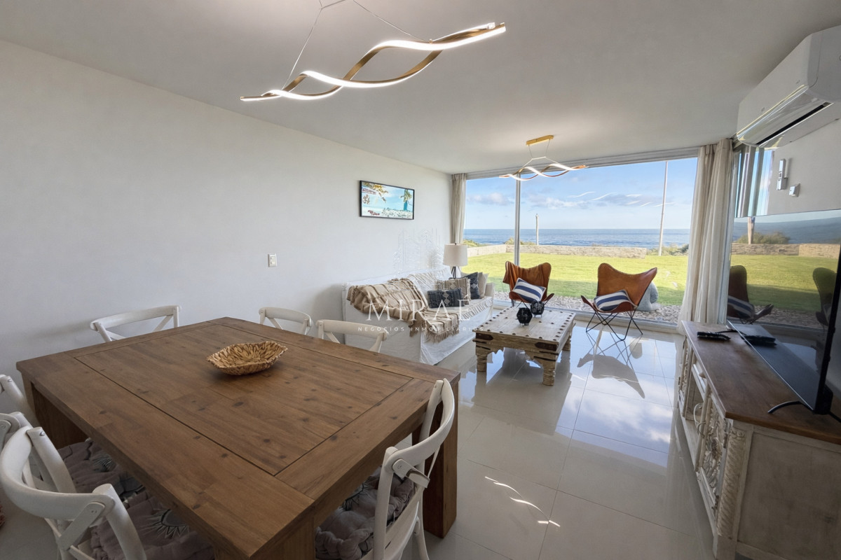 Apartamento ID.281 - Apartamento en alquiler 2 dormitorios, 2 baños primera linea de playa mansa 