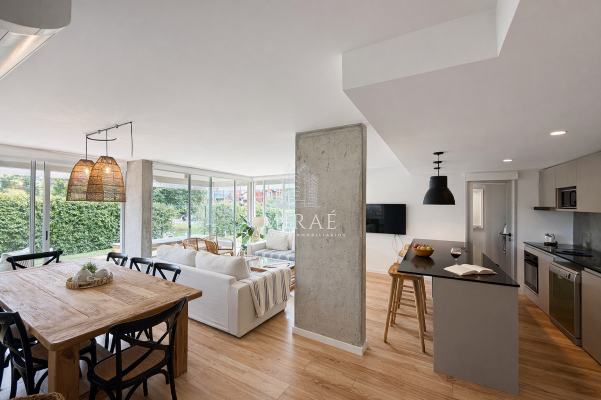 Apartamento ID.255 - Apartamento en venta 3 dormitorios 3 baños Pb con jardín 