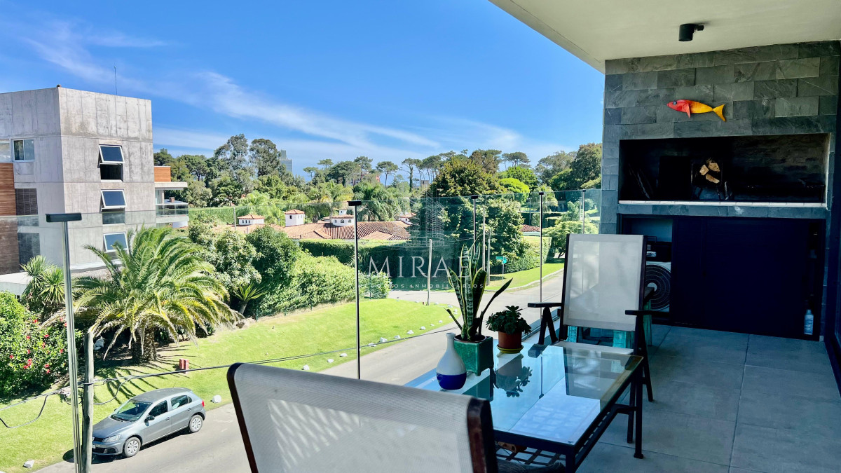 Apartamento ID.135 - En venta Apartamento  2 dormitorios 2 baños 