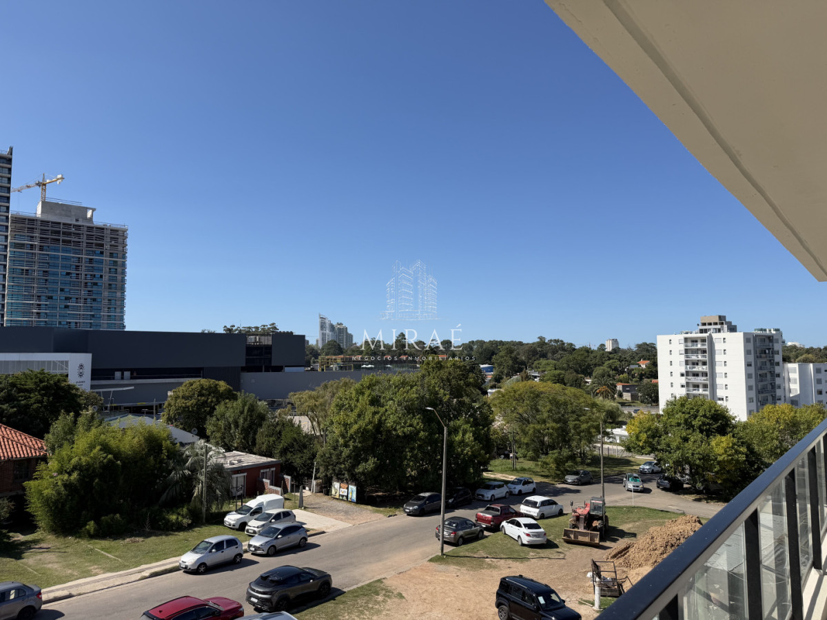 Apartamento ID.232 - Unidad de 2 dormitorios  esquinera 