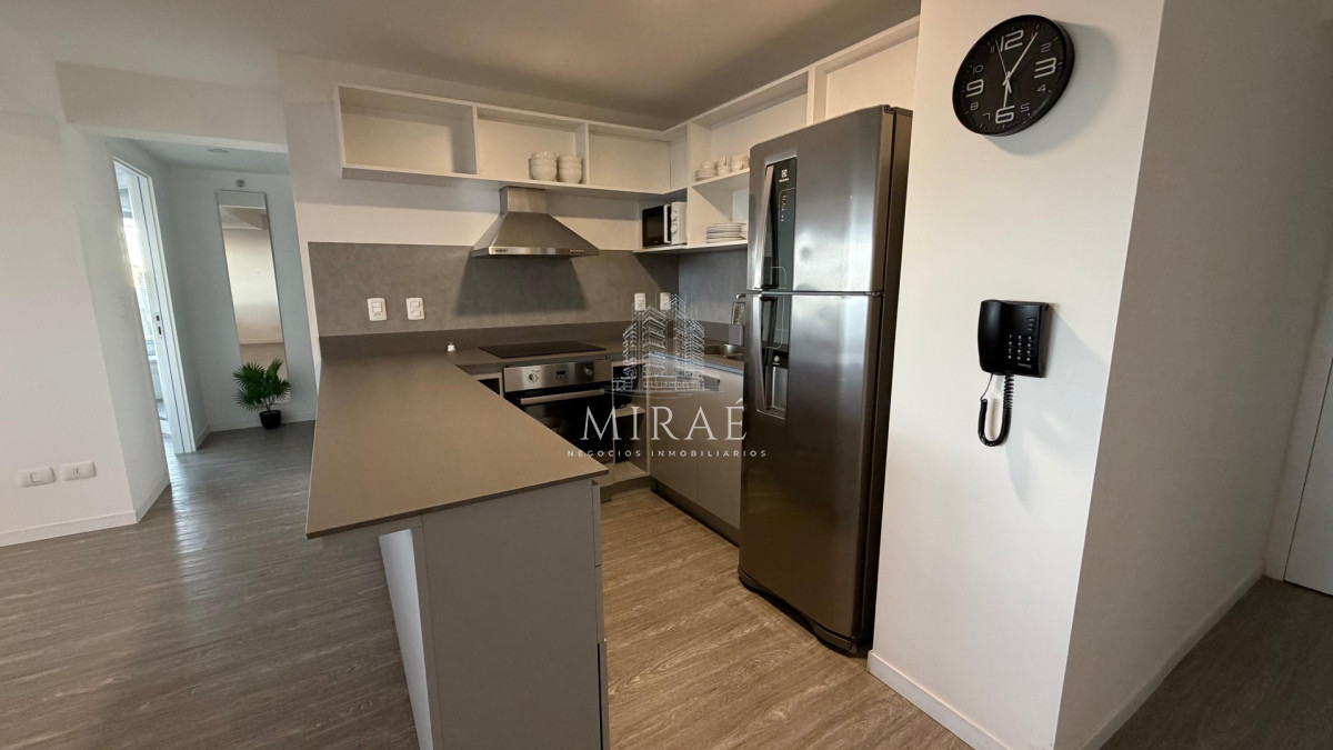Apartamento ID.243 - Apartamento en venta 2 dormitorios 1 baño con vista al mar
