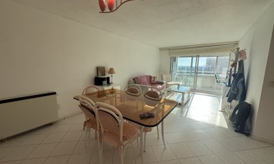 Apartamento 2 dormitorios 2 baños en Torre Punta del Este