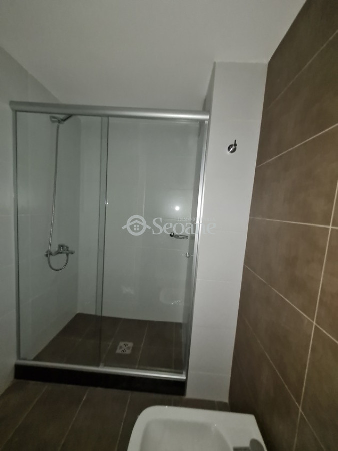 Apartamento ID.539 - Benito Blanco a una cuadra de la Rambla, Nuevo, Amoblado