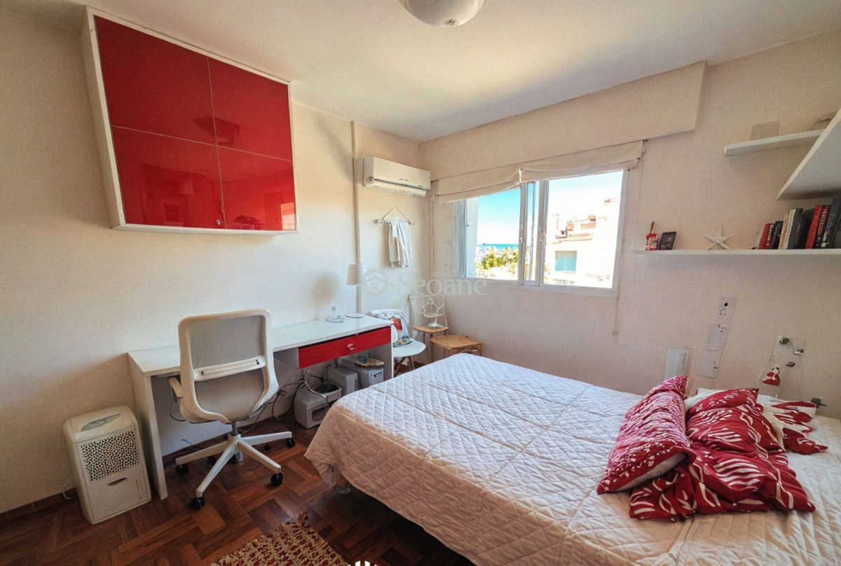 Apartamento ID.540 - Al frente con terraza, Rivera y Bustamante, Piso medio, reciclado