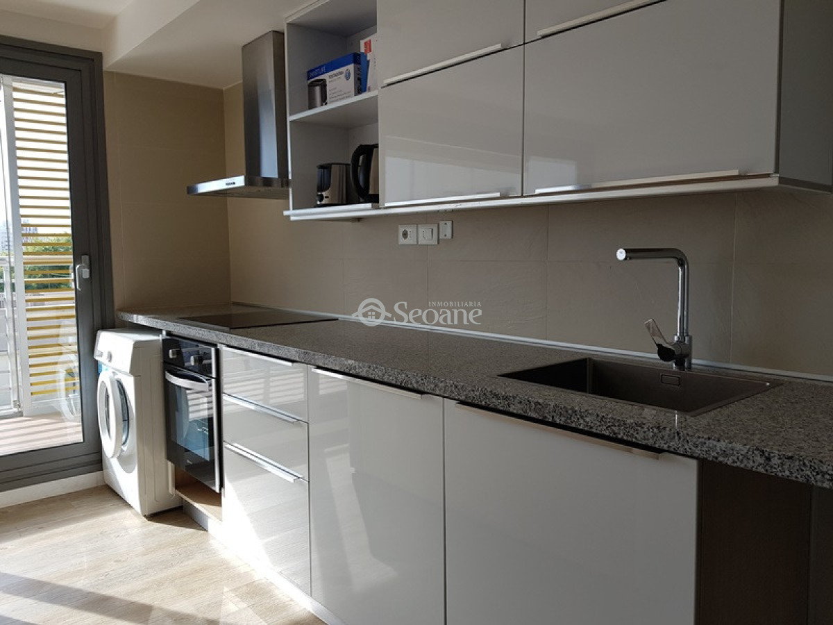 Apartamento ID.571 - A Pasos De La Rambla Y Del Golf, Moderno, Garaje Amplio
