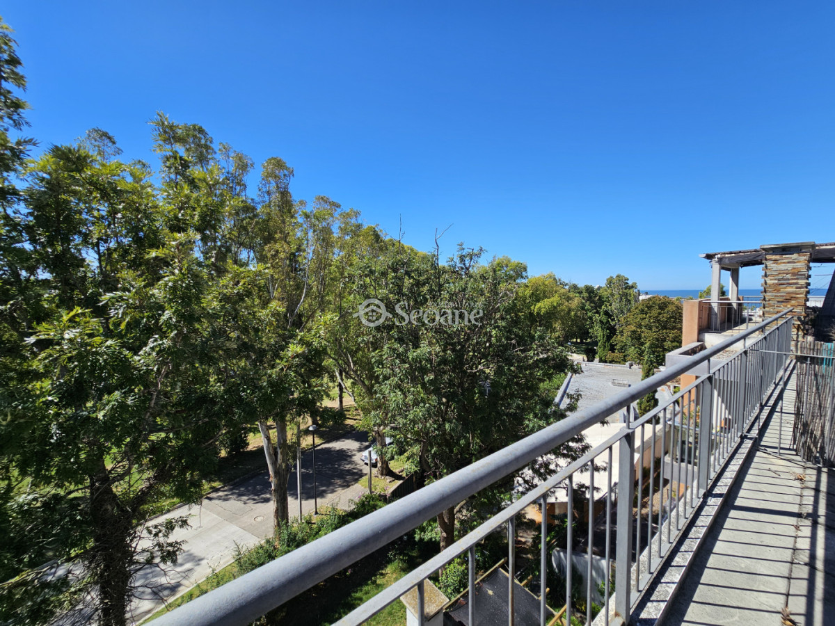 Apartamento ID.561 - Excelente opción - Próximo al mar y con parrillero de uso exclusivo