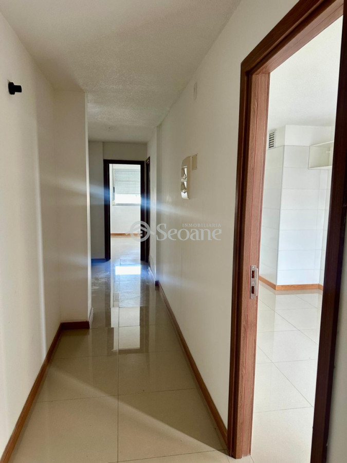 Apartamento ID.169 - Piso Alto, A Pasos De La Universidad, Uruguay Y F. Crespo