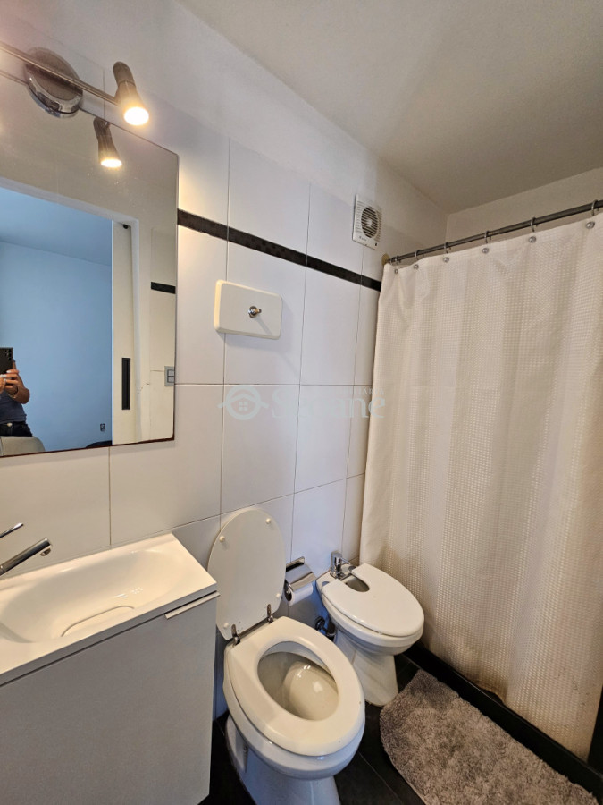 Apartamento ID.540 - Al frente con terraza, Rivera y Bustamante, Piso medio, reciclado