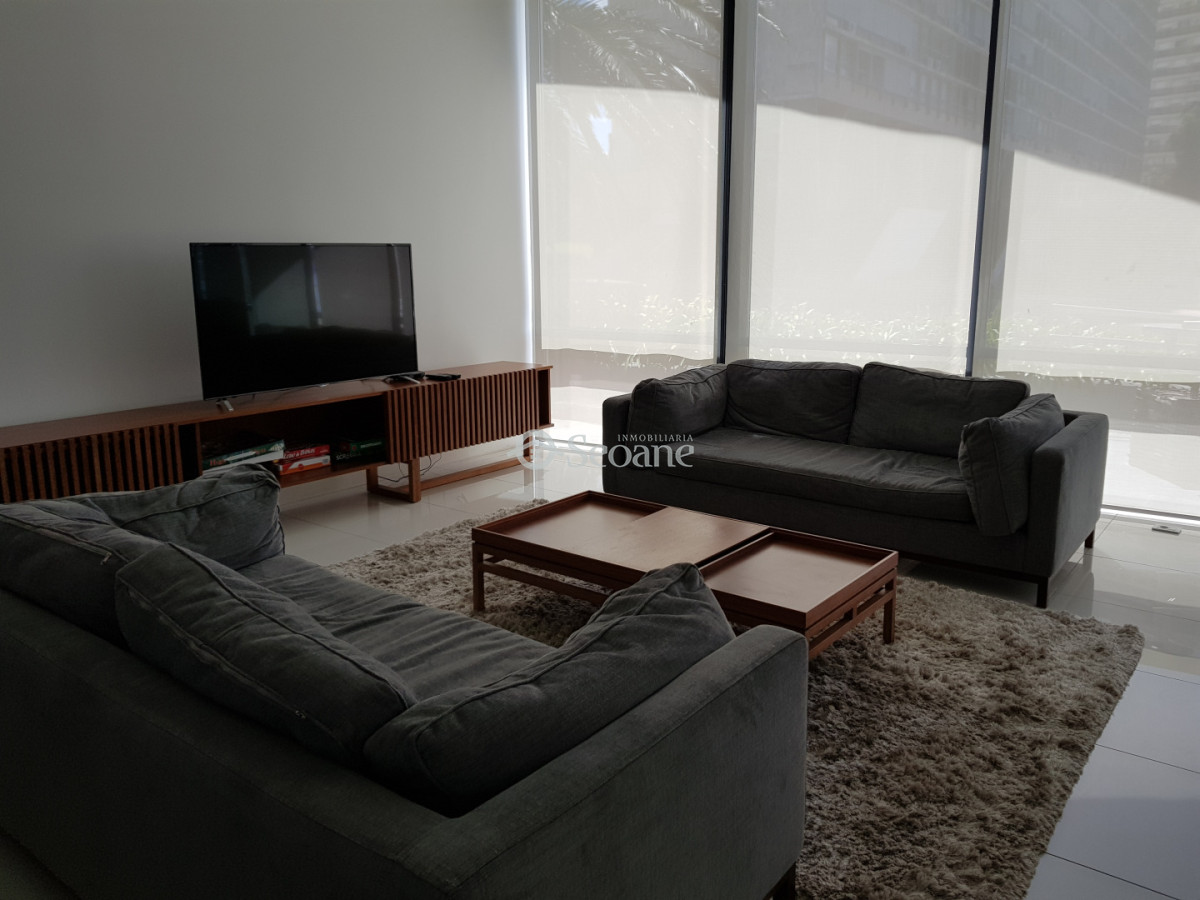 Apartamento ID.531 - Forum, equipamiento diferencial, muy soleado con baño social