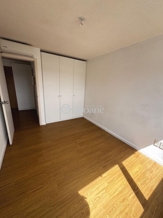 Apartamento ID.236 - E Tower, Al Frente, Piso Alto, Orientación Norte - Confort Y Seguridad