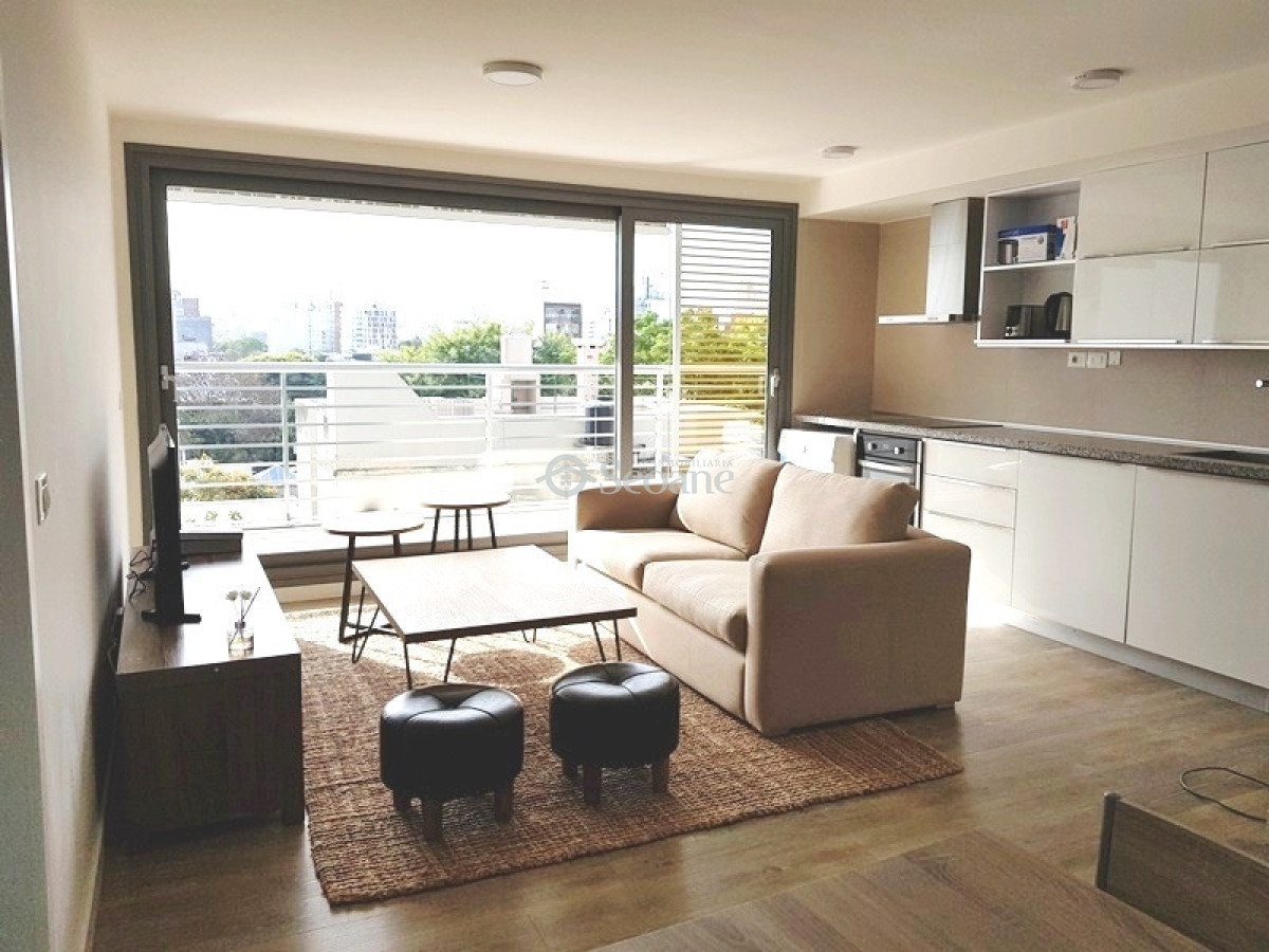 Apartamento ID.571 - A Pasos De La Rambla Y Del Golf, Moderno, Garaje Amplio
