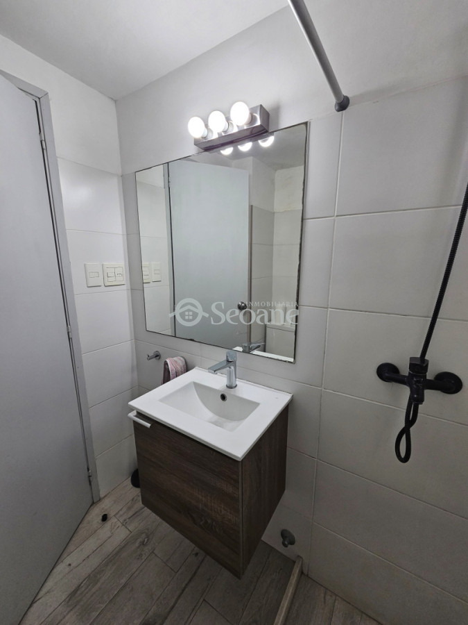 Apartamento ID.245 - Al Frente, Luminoso, Estanislao Lopez Y C Del Uruguay