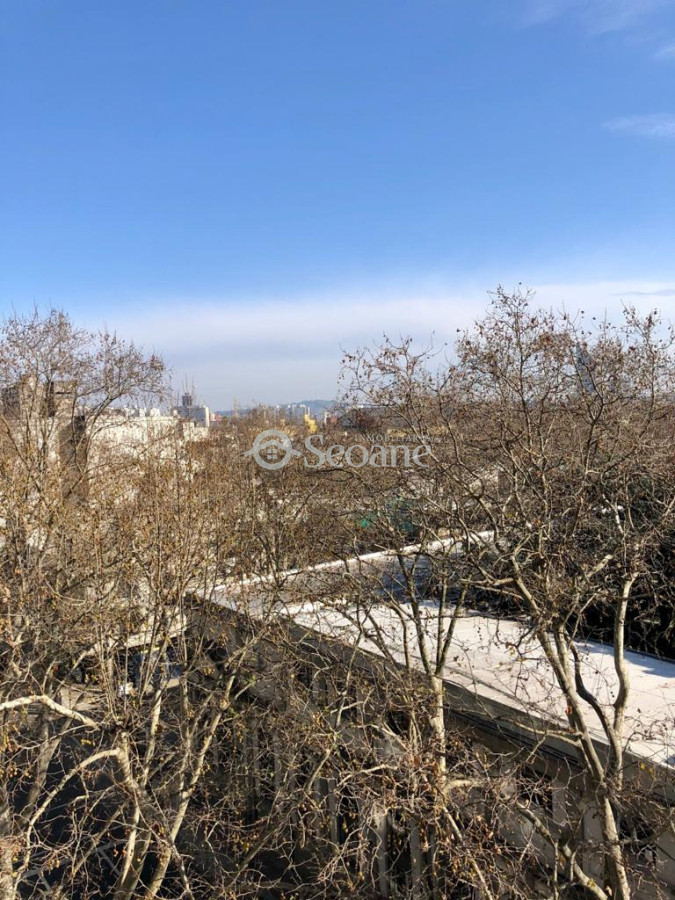 Apartamento ID.169 - Piso Alto, A Pasos De La Universidad, Uruguay Y F. Crespo