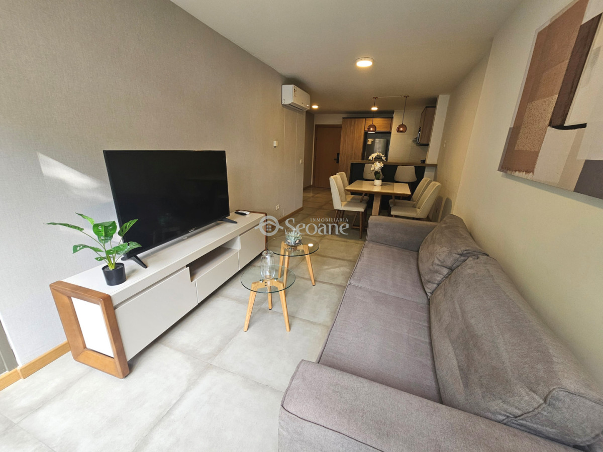 Apartamento ID.528 - Chucarro y Av Brasil, Amoblado, terraza al frente y garaje