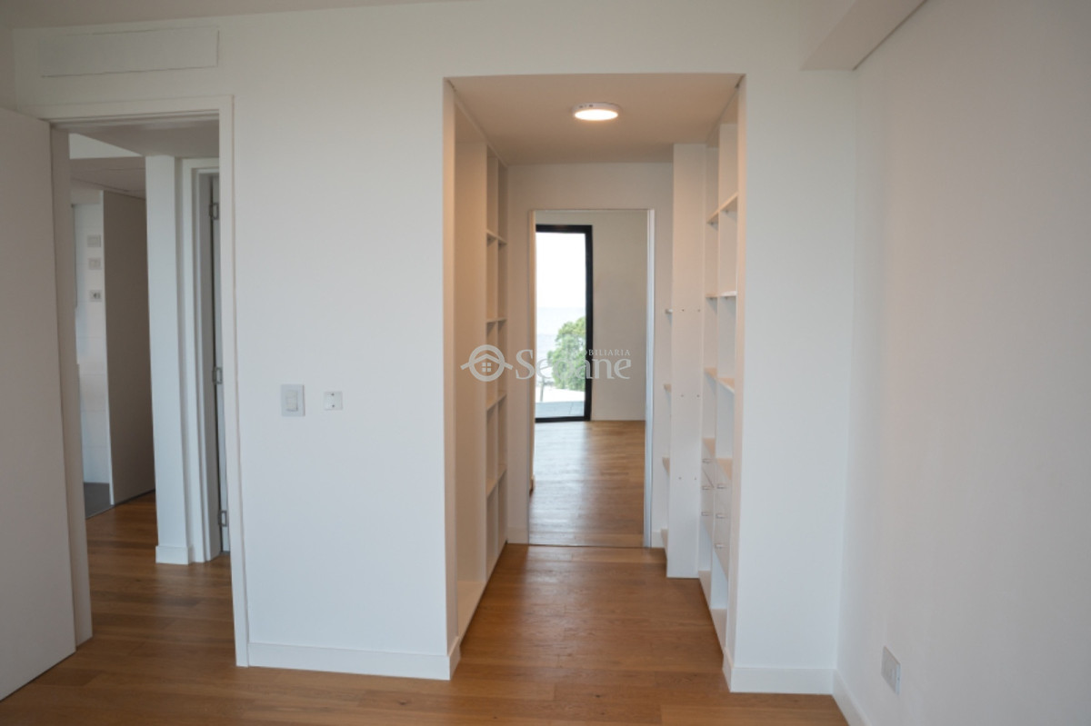 Apartamento ID.558 - Forum - Amplio con Vista al mar