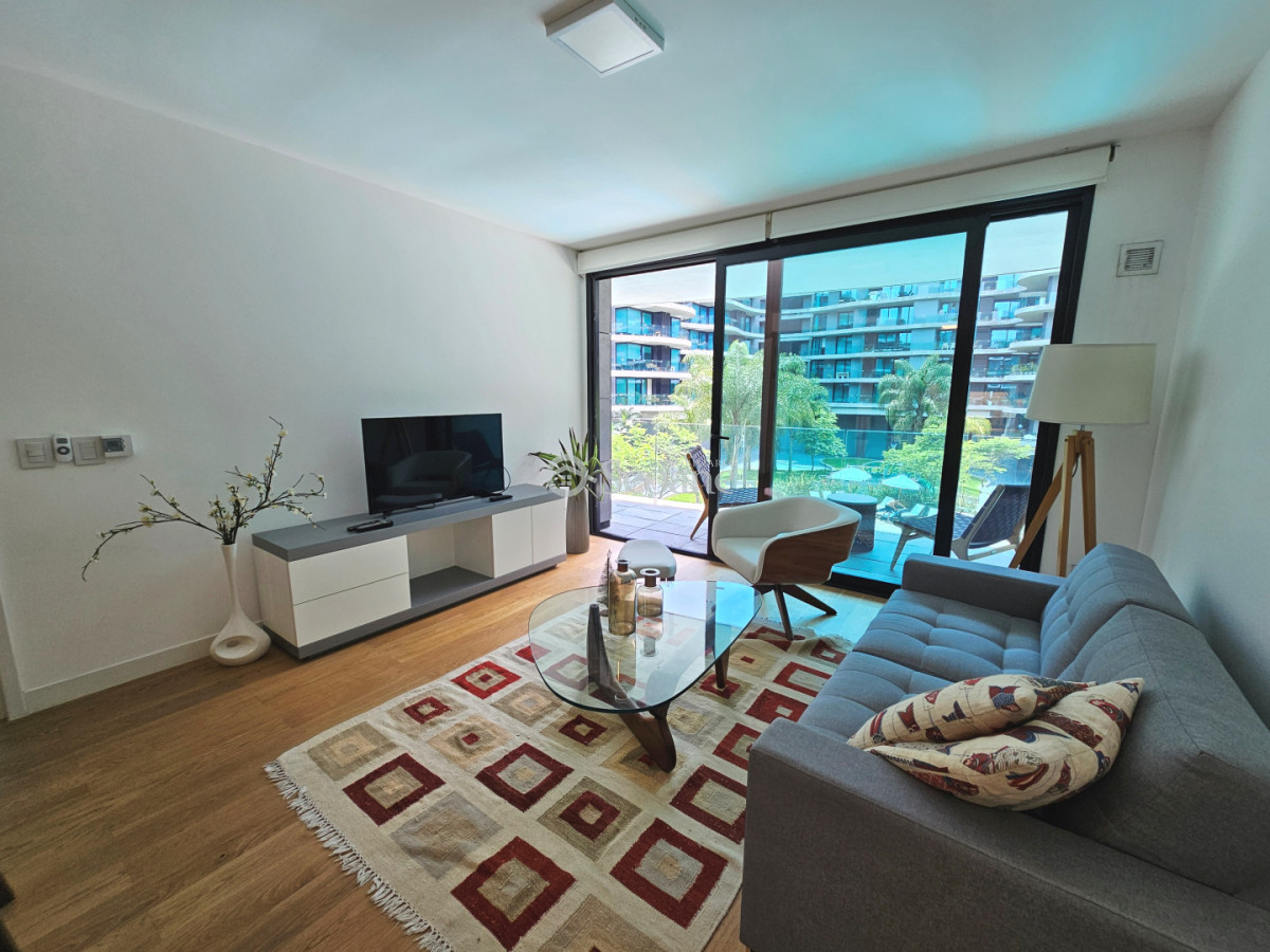 Apartamento ID.531 - Forum, equipamiento diferencial, muy soleado con baño social