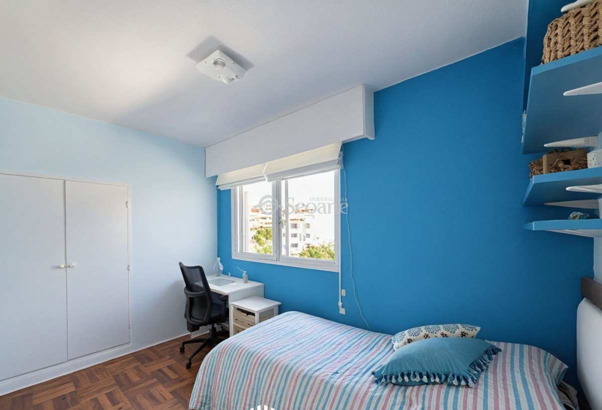 Apartamento ID.540 - Al frente con terraza, Rivera y Bustamante, Piso medio, reciclado