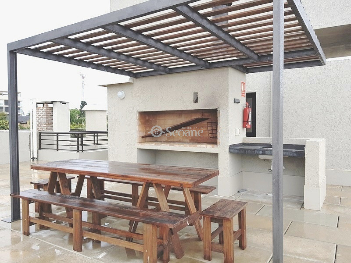 Apartamento ID.268 - Verdi, Próximo A Rambla Y Servicios, Patio Uso Exclusivo